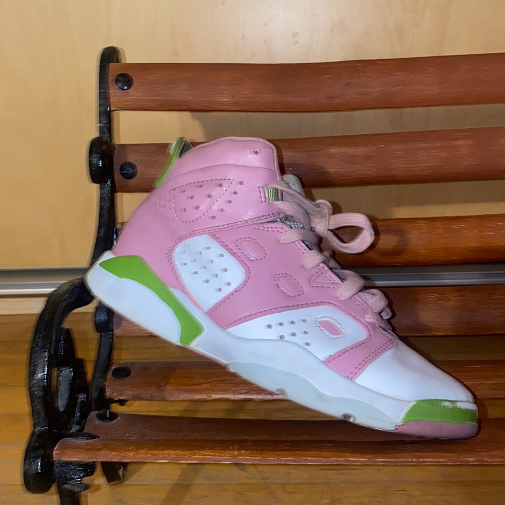 Girls Nike air Jordan 6 in pink and green